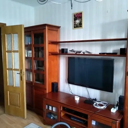 Apartnet. 3-Bedrooms Lobanka Street Apartament