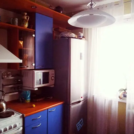 Apartnet. 3-Bedrooms Lobanka Street