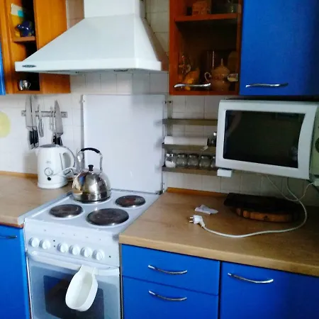 Apartnet. 3-Bedrooms Lobanka Street Daire Minsk